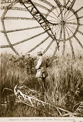 Structure du Zeppelin abattu dans les marais du Vardar, près de Salonique, 1914-19